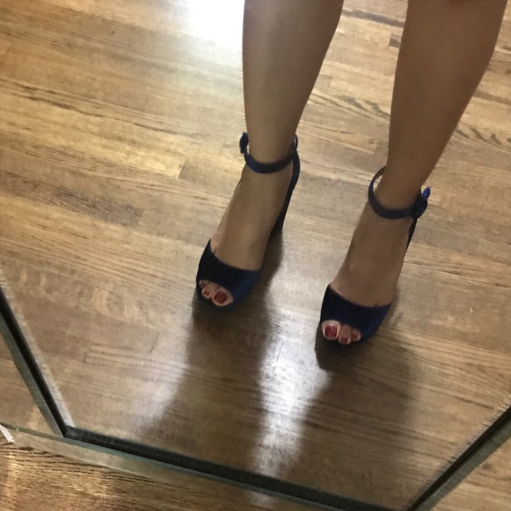 American Rag Open-Toe Ankle Strap Platform Pumps - Picture 4 of 5